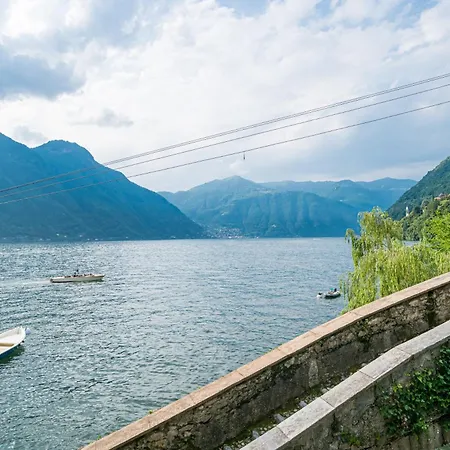 Guesthost - Lovely With Balcony A Few Mt From The Apartment Nesso