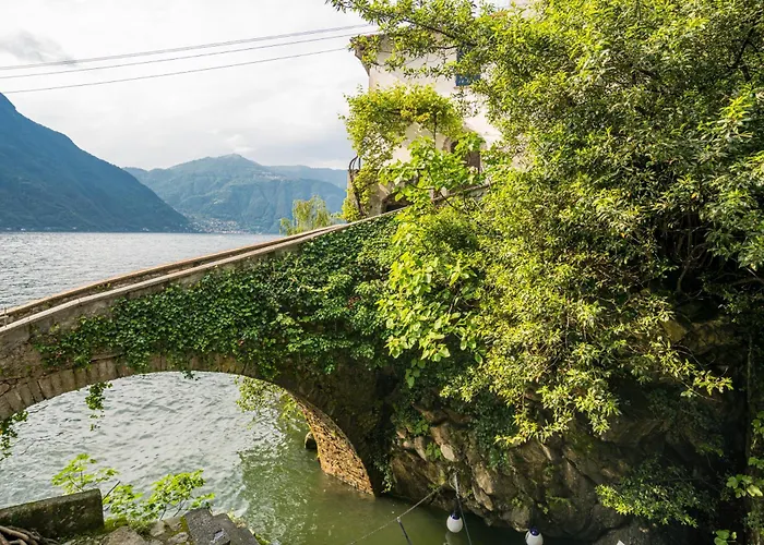 Guesthost - Lovely With Balcony A Few Mt From The *